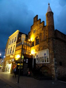 's-Hertogenbosch_Rijksmonument_21731_Markt_77,79,81,83,85_avond