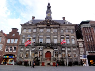 's-Hertogenbosch_Rijksmonument_21719_Stadhuis,_Markt_1