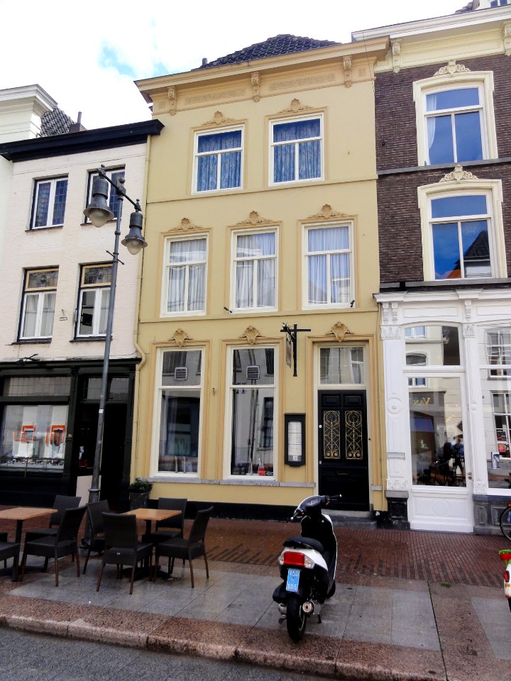 's-Hertogenbosch_Rijksmonument_21677_Kerkstraat_77