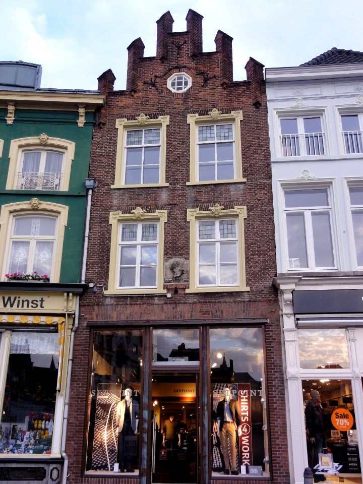 's-Hertogenbosch_Rijksmonument_21725_Markt_27