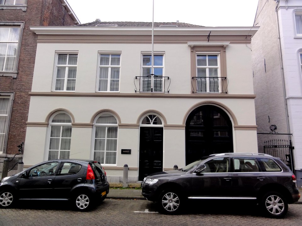 's-Hertogenbosch_Rijksmonument_21788_Peperstraat_11-13