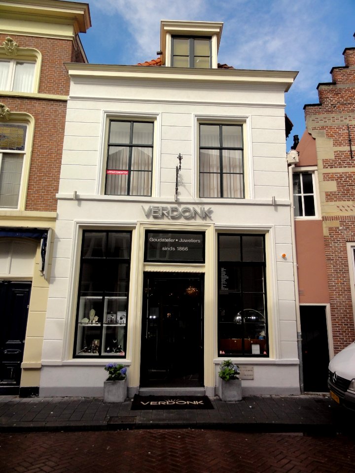 's-Hertogenbosch_Rijksmonument_21703_Lange_Putstraat_14