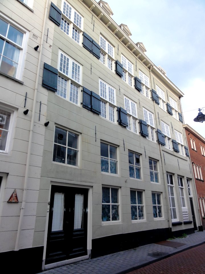 's-Hertogenbosch_Rijksmonument_21653_St._Jorisstraat_4,6,8