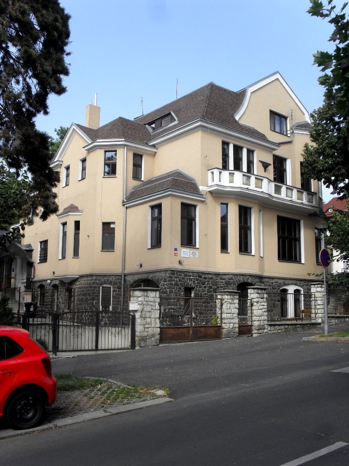 (TTO)_Vila_(Teplice)_-_Pod_Doubravkou_2