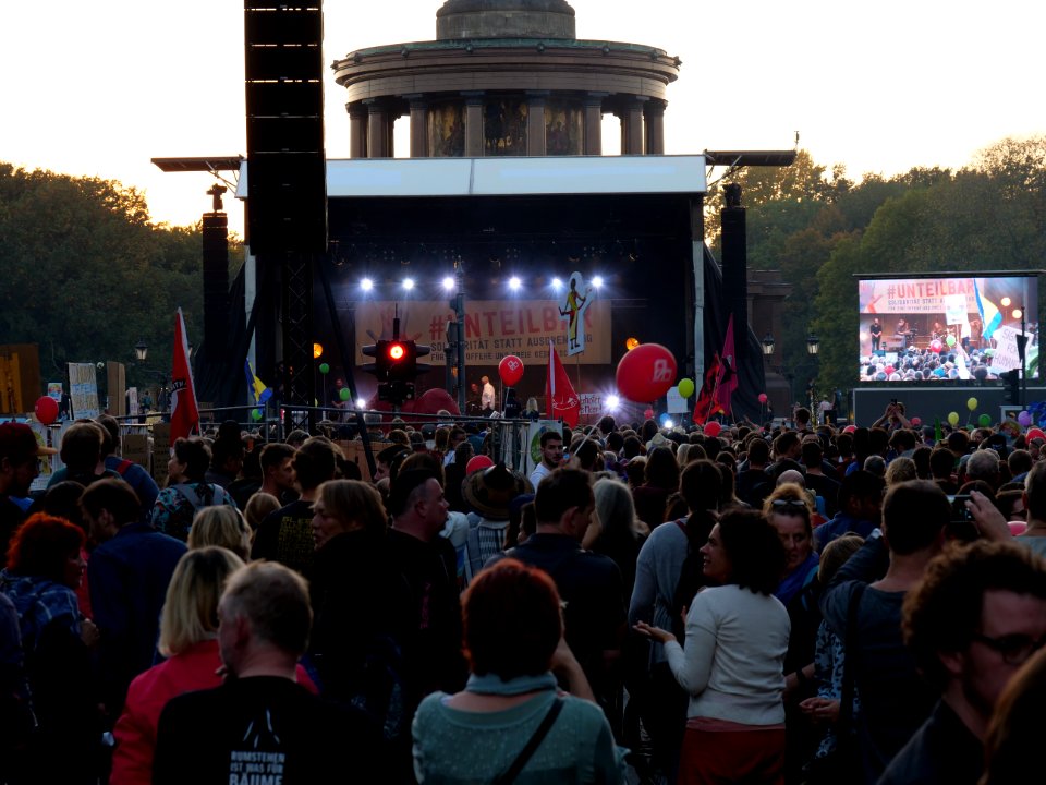 "Unteilbar"_Demonstration_stage_04