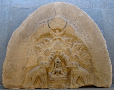 'Gaja_Laksmi'_(Lakshmi),_late_9th-early_10th_century,_sandstone,_Museum_of_Cham_Sculptur