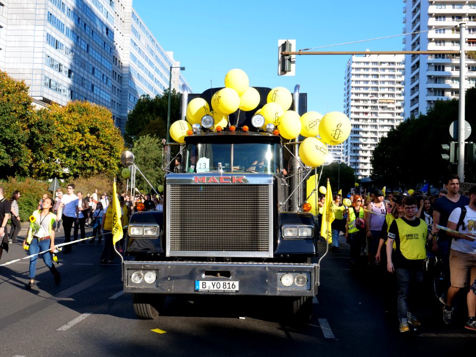 "Unteilbar"_Demonstration_21