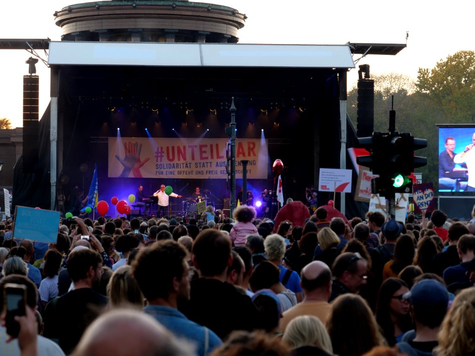 "Unteilbar"_Demonstration_stage_06