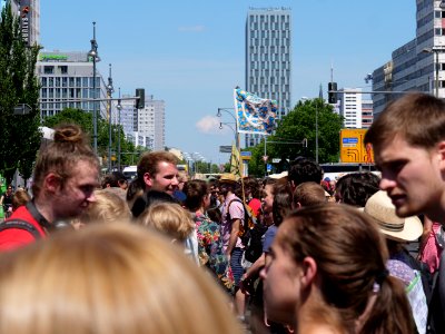 "Wir_halten_zusammen"_demonstration_of_XR_und_FFF_in_Berlin_04