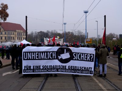 "Unheimlich_Sicher"_Demonstration_03