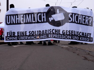 "Unheimlich_Sicher"_Demonstration_01