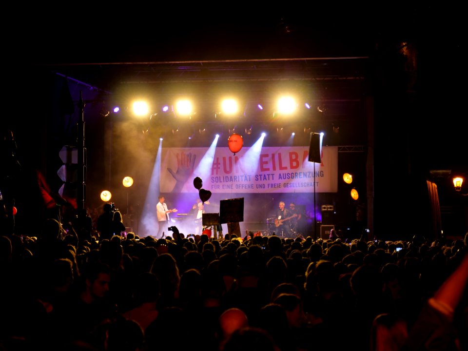 "Unteilbar"_Demonstration_stage_25