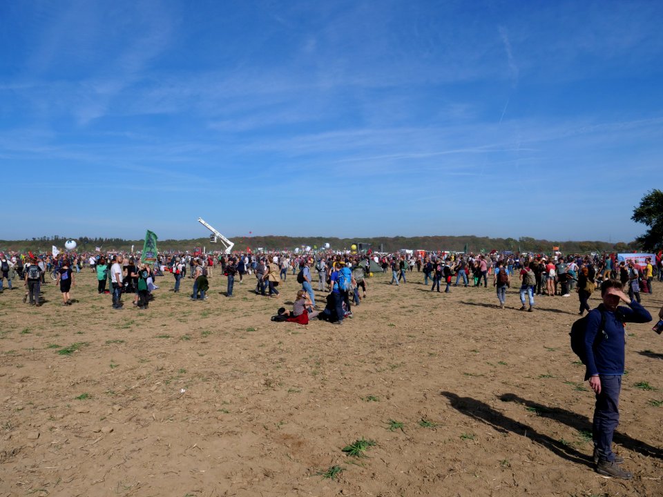 "Wald_retten_-_Kohle_stoppen!"_demonstration_06-10-2018_05