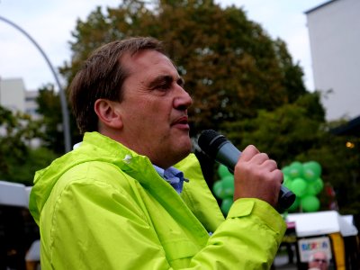"Tegel_schließen!_Zukunft_öffnen"_Demonstration_01