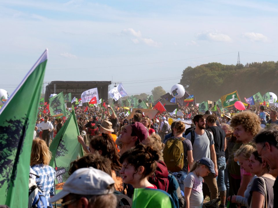 "Wald_retten_-_Kohle_stoppen!"_demonstration_06-10-2018_35