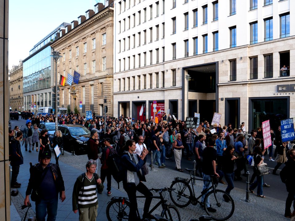 "Seehofer_abschieben!"_Demonstration_aigainst_the_german_homeland_minister_14