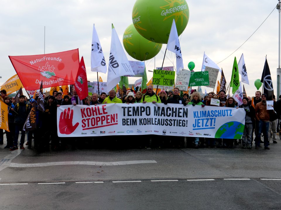 "Tempo_machen_beim_Kohleausstieg!"_Demonstration_Berlin_01-12-2018_28