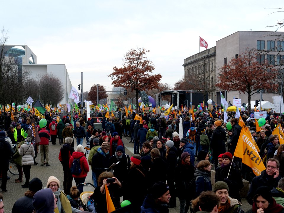 "Tempo_machen_beim_Kohleausstieg!"_Demonstration_Berlin_01-12-2018_20