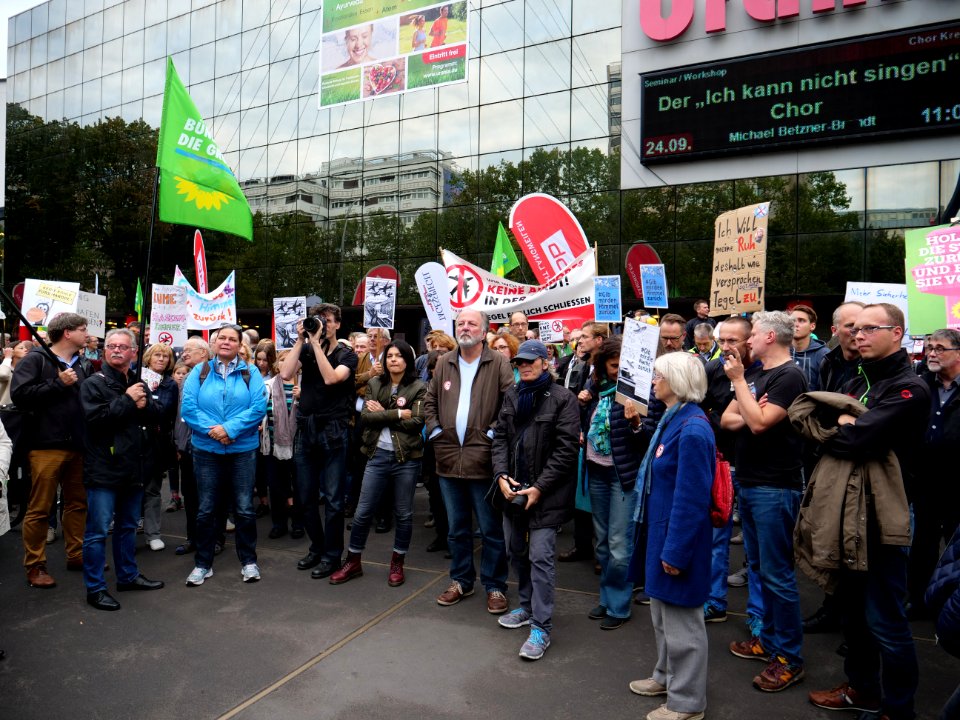 "Tegel_schließen!_Zukunft_öffnen"_Demonstration_11
