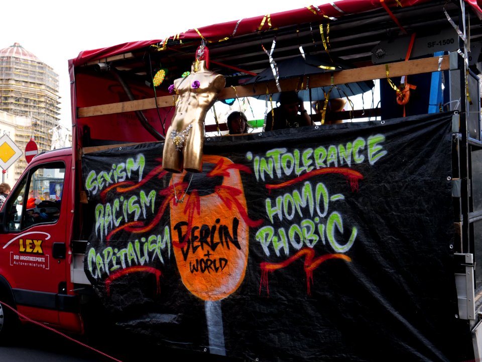 "Splitter_&_Nackt"_demonstration_Berlin_2019-10-03_07