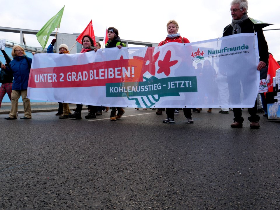 "Tempo_machen_beim_Kohleausstieg!"_Demonstration_Berlin_01-12-2018_36