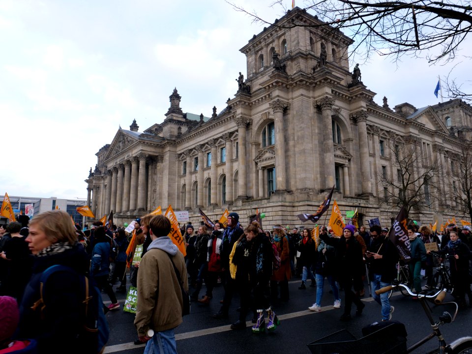 "Tempo_machen_beim_Kohleausstieg!"_Demonstration_Berlin_01-12-2018_50