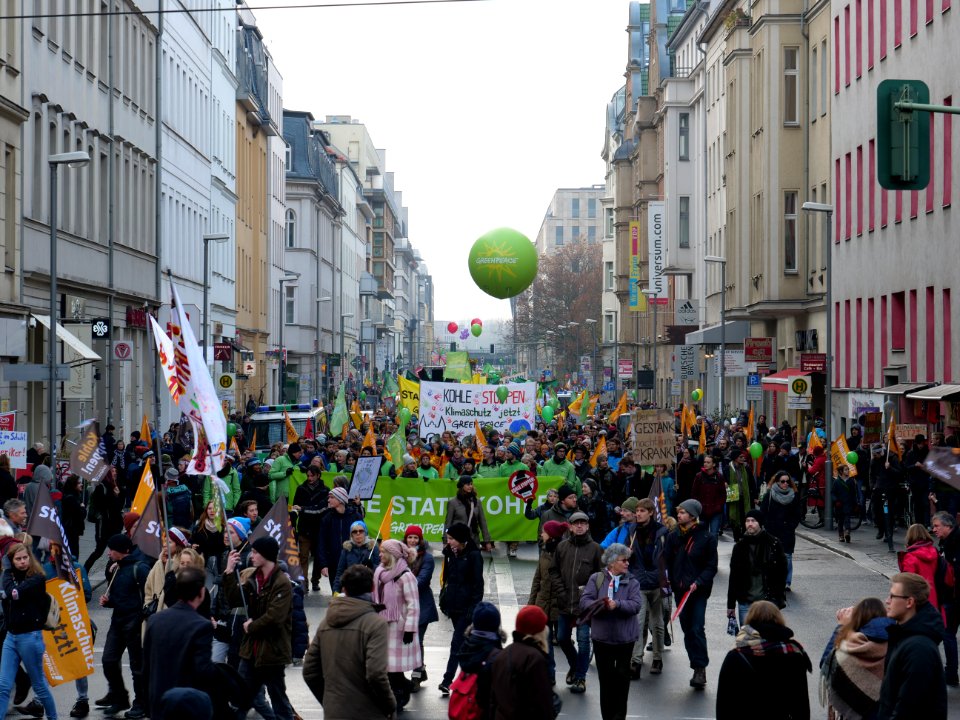 "Tempo_machen_beim_Kohleausstieg!"_Demonstration_Berlin_01-12-2018_46