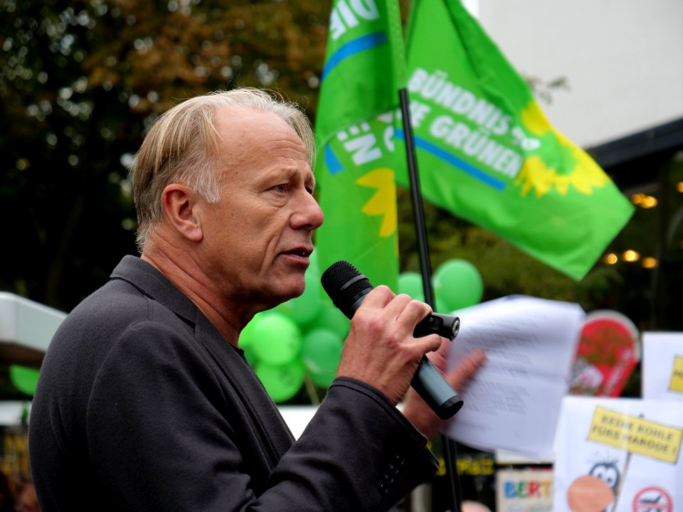 "Tegel_schließen!_Zukunft_öffnen"_Demonstration_03