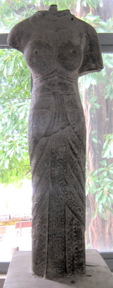 'The_Goddess_Uma'_(Parvati),_7th-8th_century,_Museum_of_Cham_Sculpture