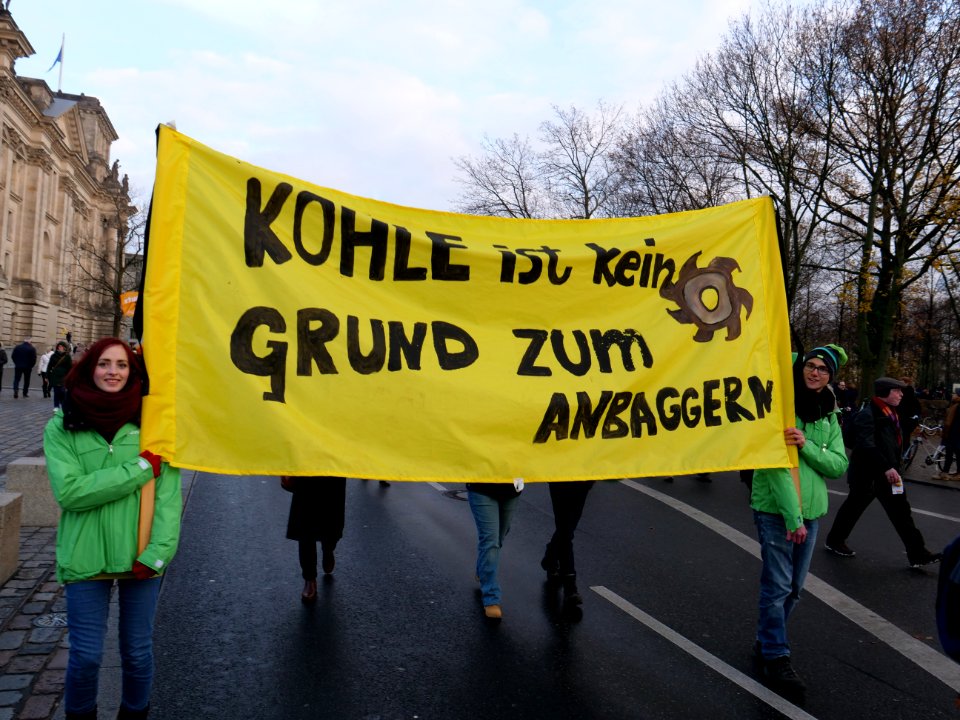 "Tempo_machen_beim_Kohleausstieg!"_Demonstration_Berlin_01-12-2018_60
