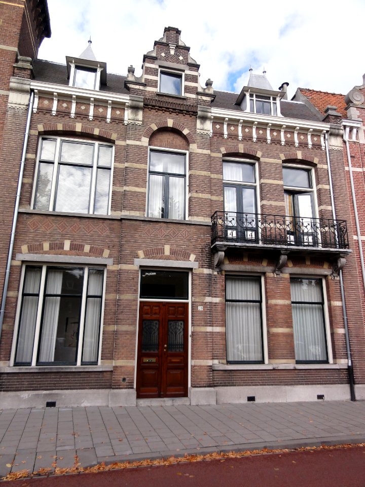 's-Hertogenbosch_Rijksmonument_522480_Julianaplein_19
