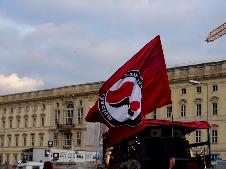 "Splitter_&_Nackt"_demonstration_Berlin_2019-10-03_10