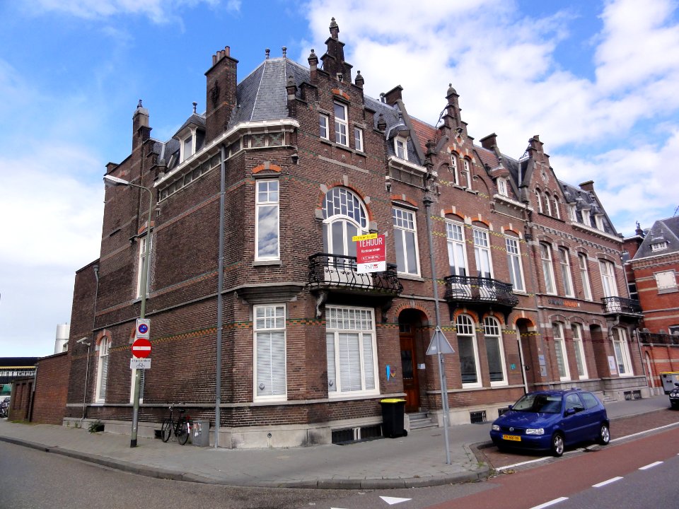 's-Hertogenbosch_Rijksmonument_522508_Oranje_Nassaulaan_1,3,5