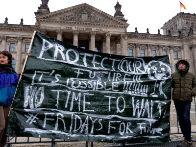 "FridaysForFuture"_protest_Berlin_14-12-2018_02