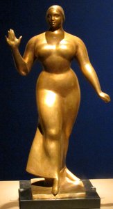 'Walking_Woman',_bronze_sculpture_by_Gaston_Lachaise,_1922,_Honolulu_Museum_of_Art photo