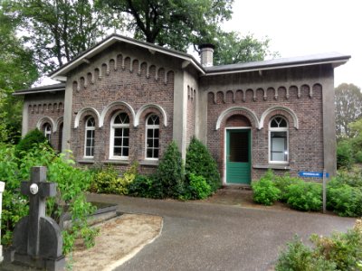 's-Hertogenbosch_Rijksmonument_524965_begraafplaats_Groenendaal_voorm._lijkenhuis