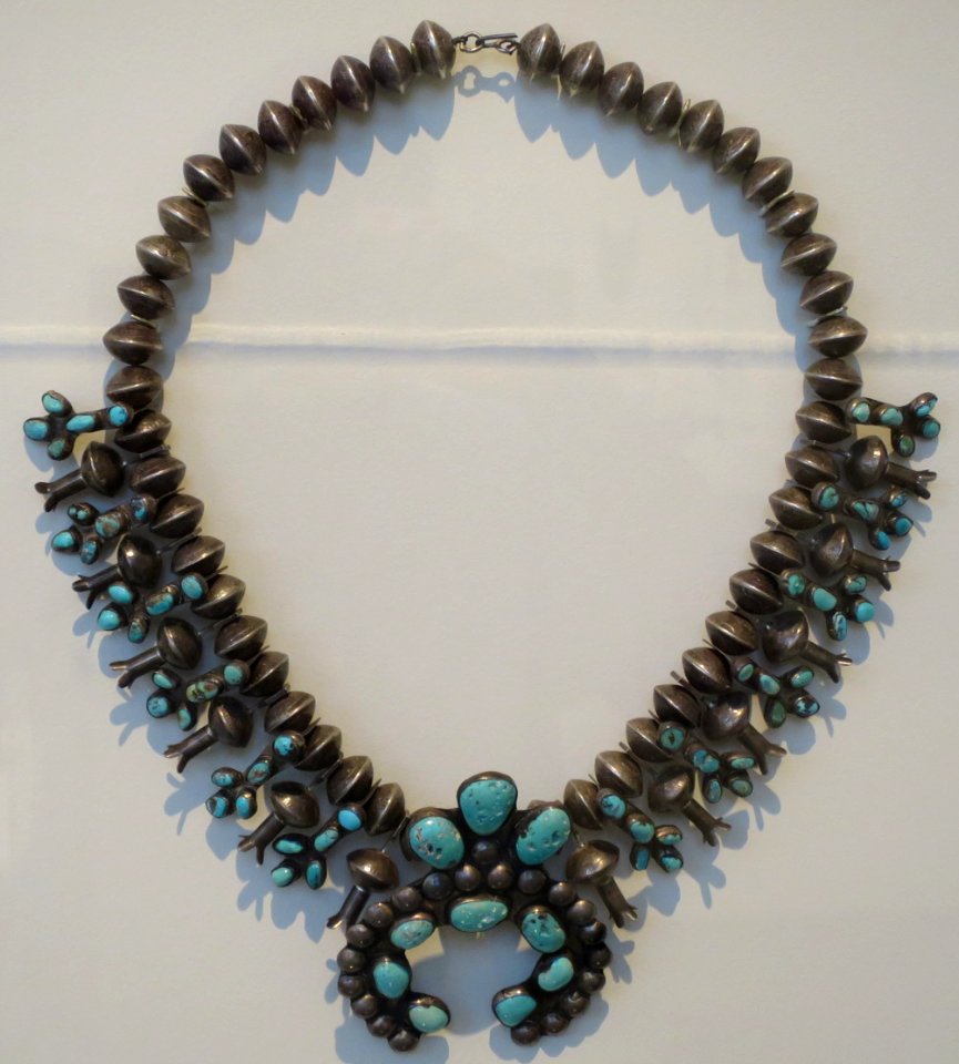 'Squash_Blossom_Necklace',_Navajo,_Honolulu_Museum_of_Art,_accession_12918.1