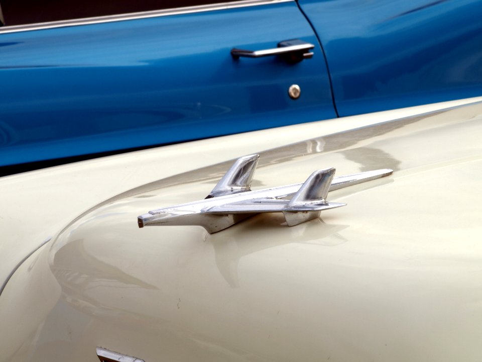 '55_Chevrolet_ornament