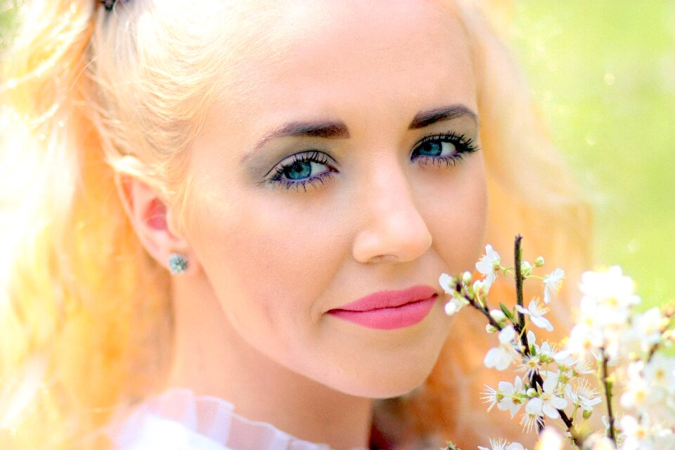 White blue eyes blonde