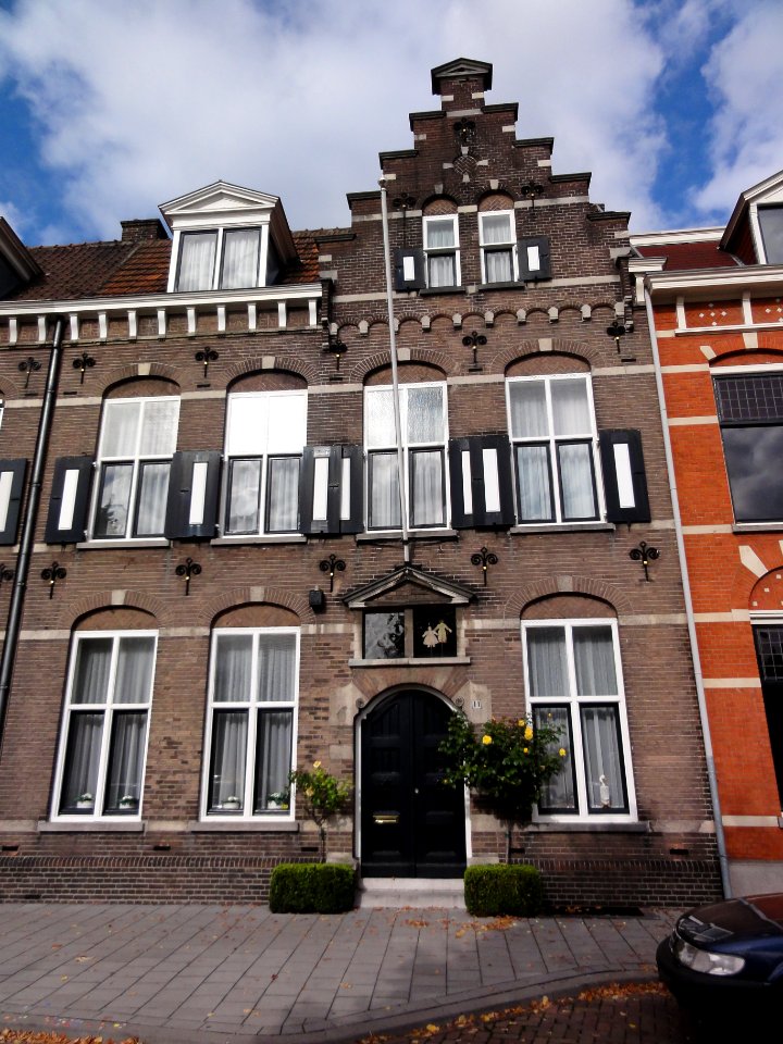 's-Hertogenbosch_Rijksmonument_522478_Julianaplein_11,_13