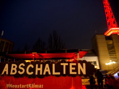 "Klima_schützen_statt_GroKo_retten!"_demonstration_04