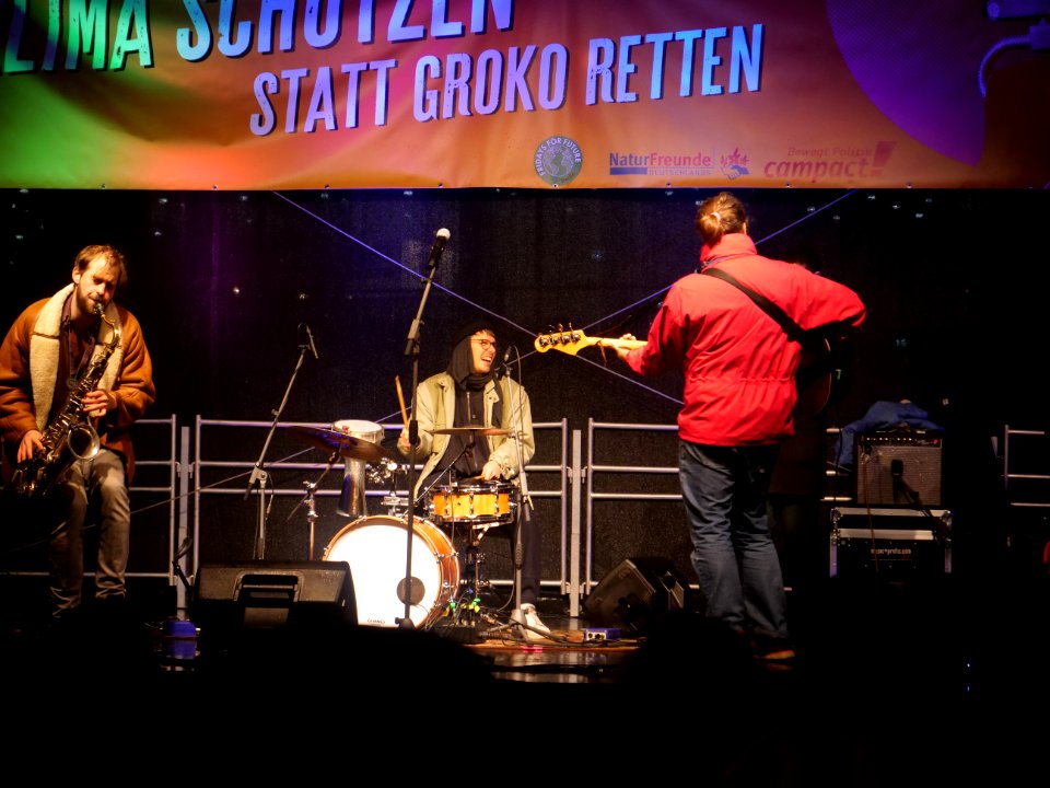 "Klima_schützen_statt_GroKo_retten!"_demonstration_23