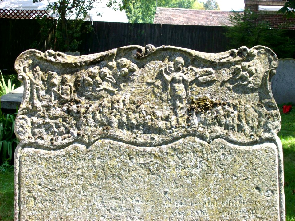 "Resurrecton"_headstone,_Queenborough_01