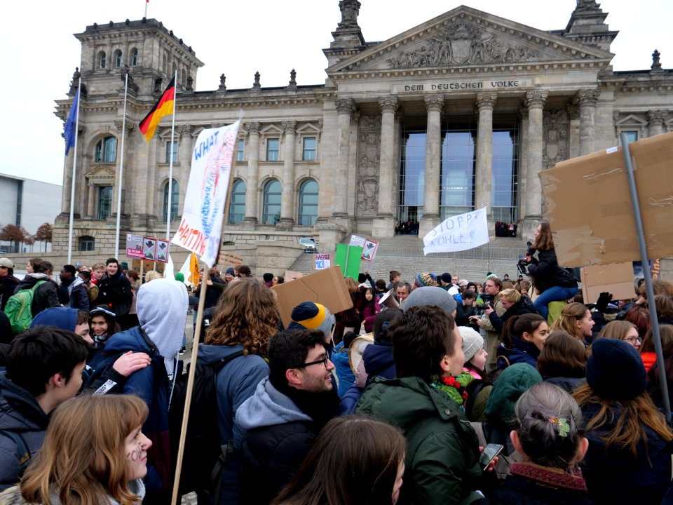 "FridaysForFuture"_protest_Berlin_14-12-2018_21