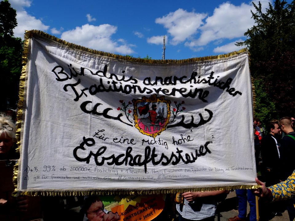 "1._Mai_im_Grunewald"_Demonstration_in_Berlin_at_1st_of_May_2018_02