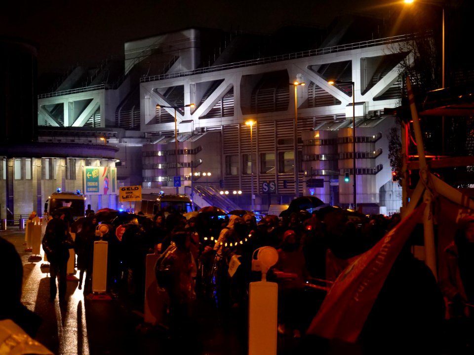 "Klima_schützen_statt_GroKo_retten!"_demonstration_14