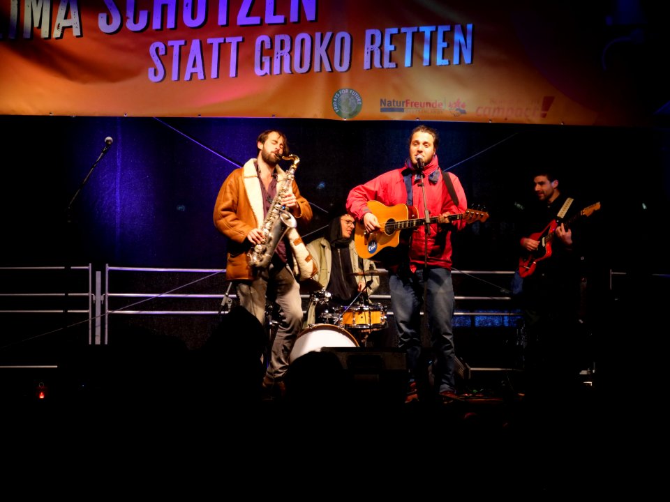 "Klima_schützen_statt_GroKo_retten!"_demonstration_37