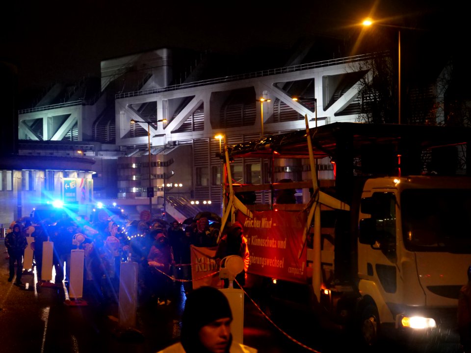 "Klima_schützen_statt_GroKo_retten!"_demonstration_12