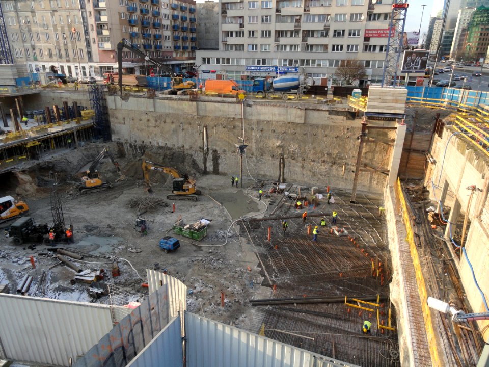 01-03-2018_plac_budowy_Varso,_1