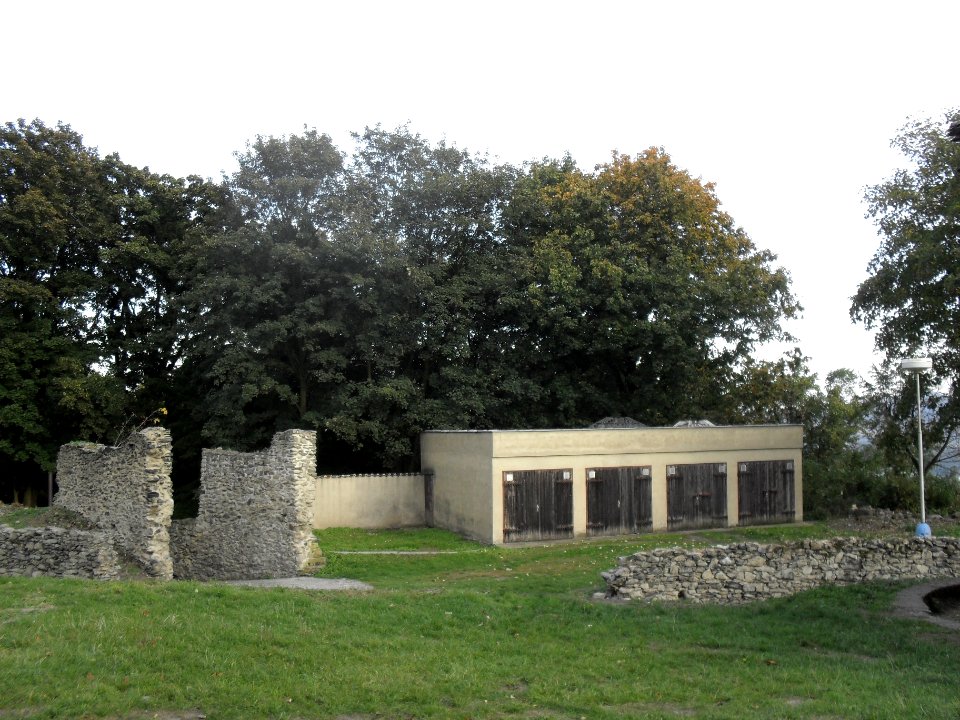 (TTO)_Hrad_Doubravská_hora,_zřícenina_(Teplice)_4_10_2013_125